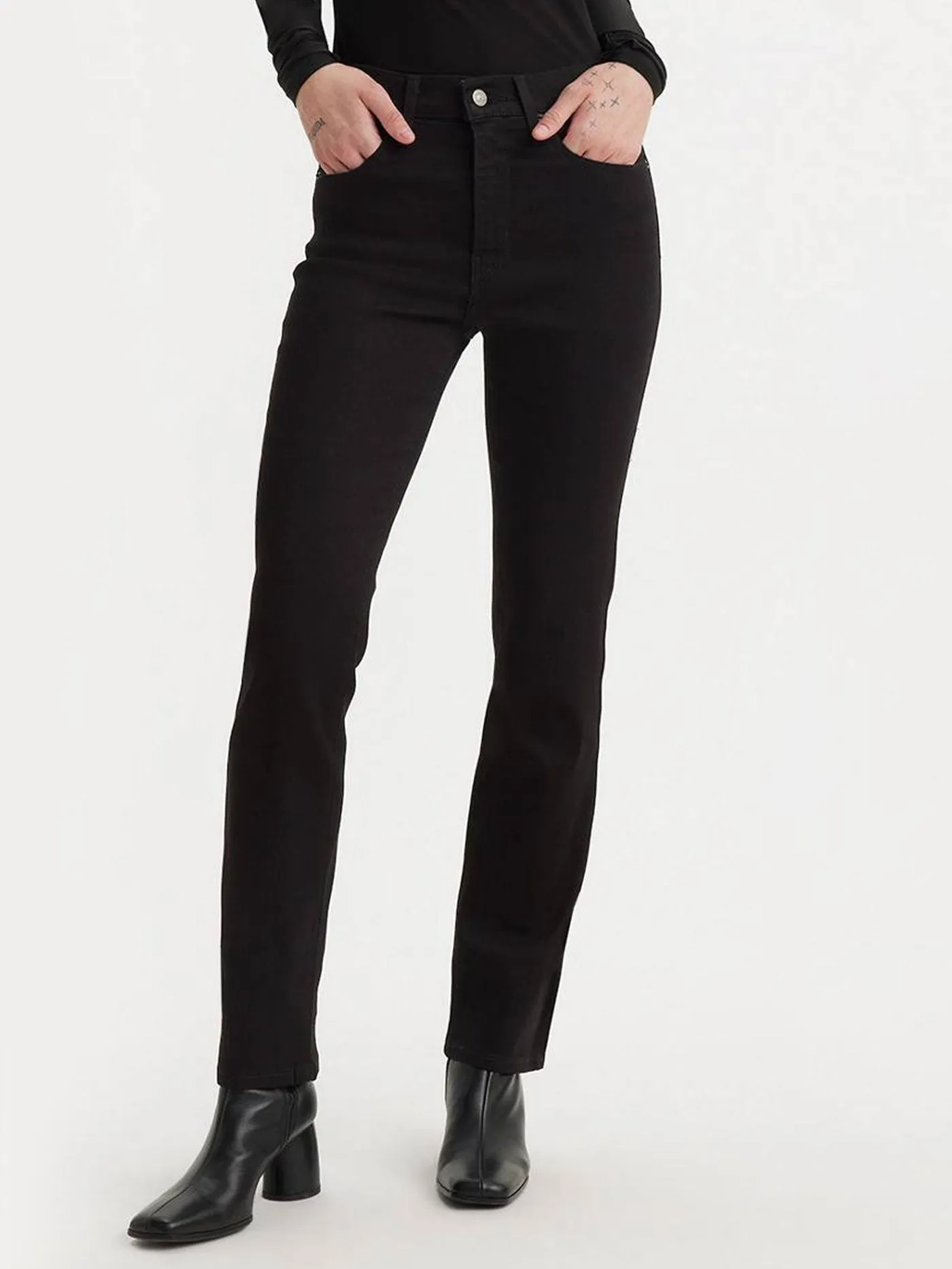 724 High Rise Straight Soft Black Jeans
