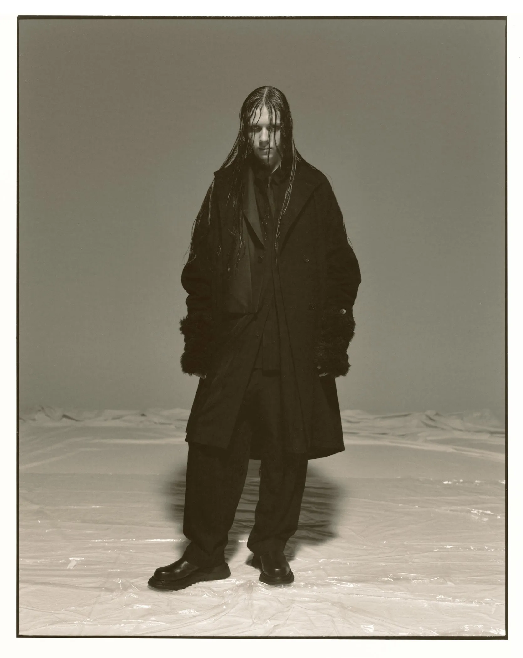 847COM1 Black / Over Trench Coat