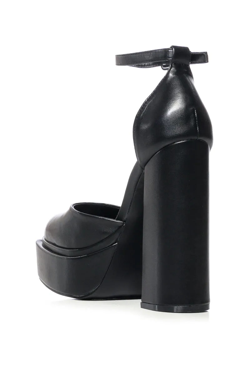 AZALEA WANG MOTGOMERY BLACK PLATFORM PUMP