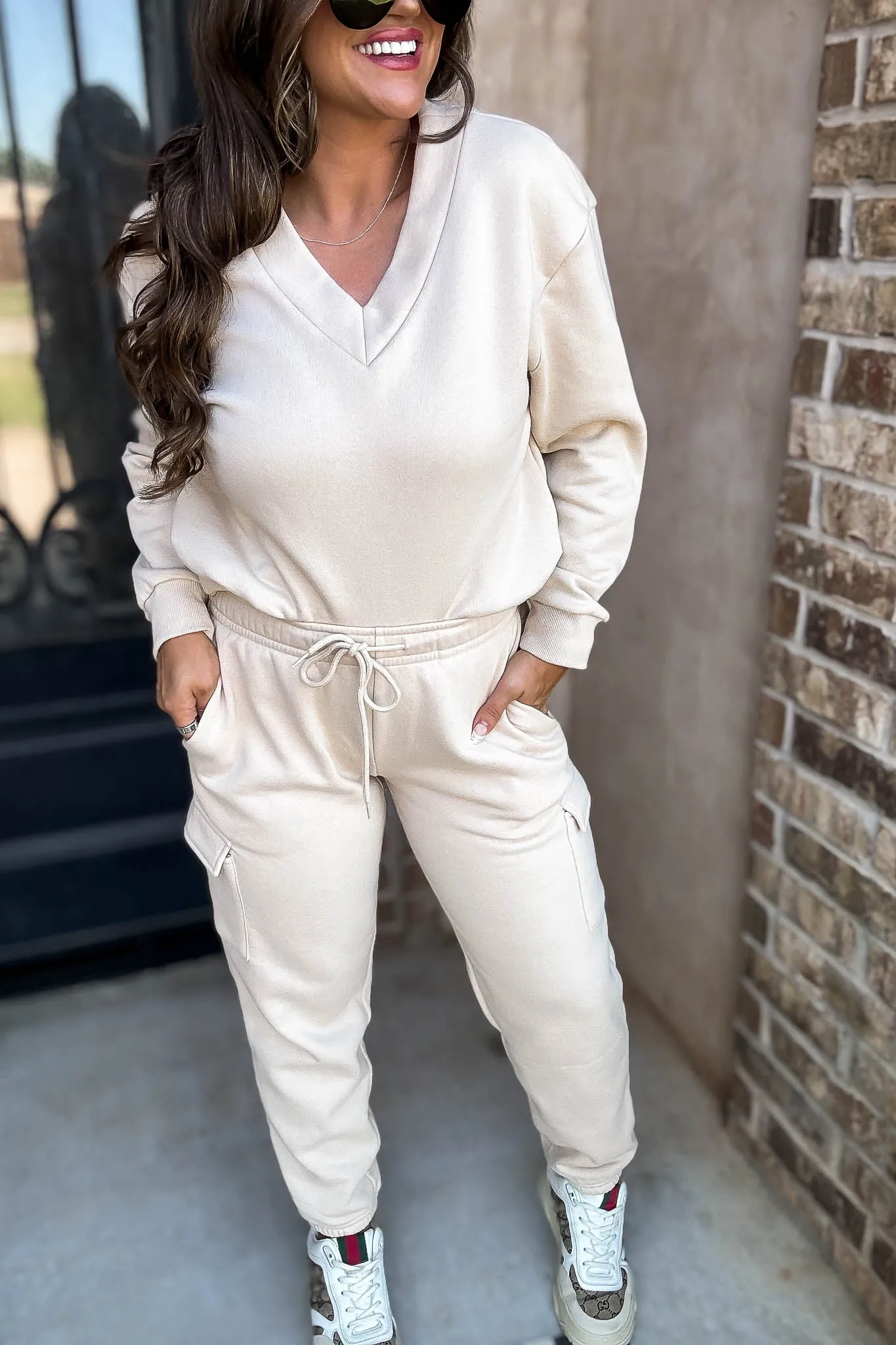 Level Up Beige Relaxed Fleece Cargo Jogger Sweatpants