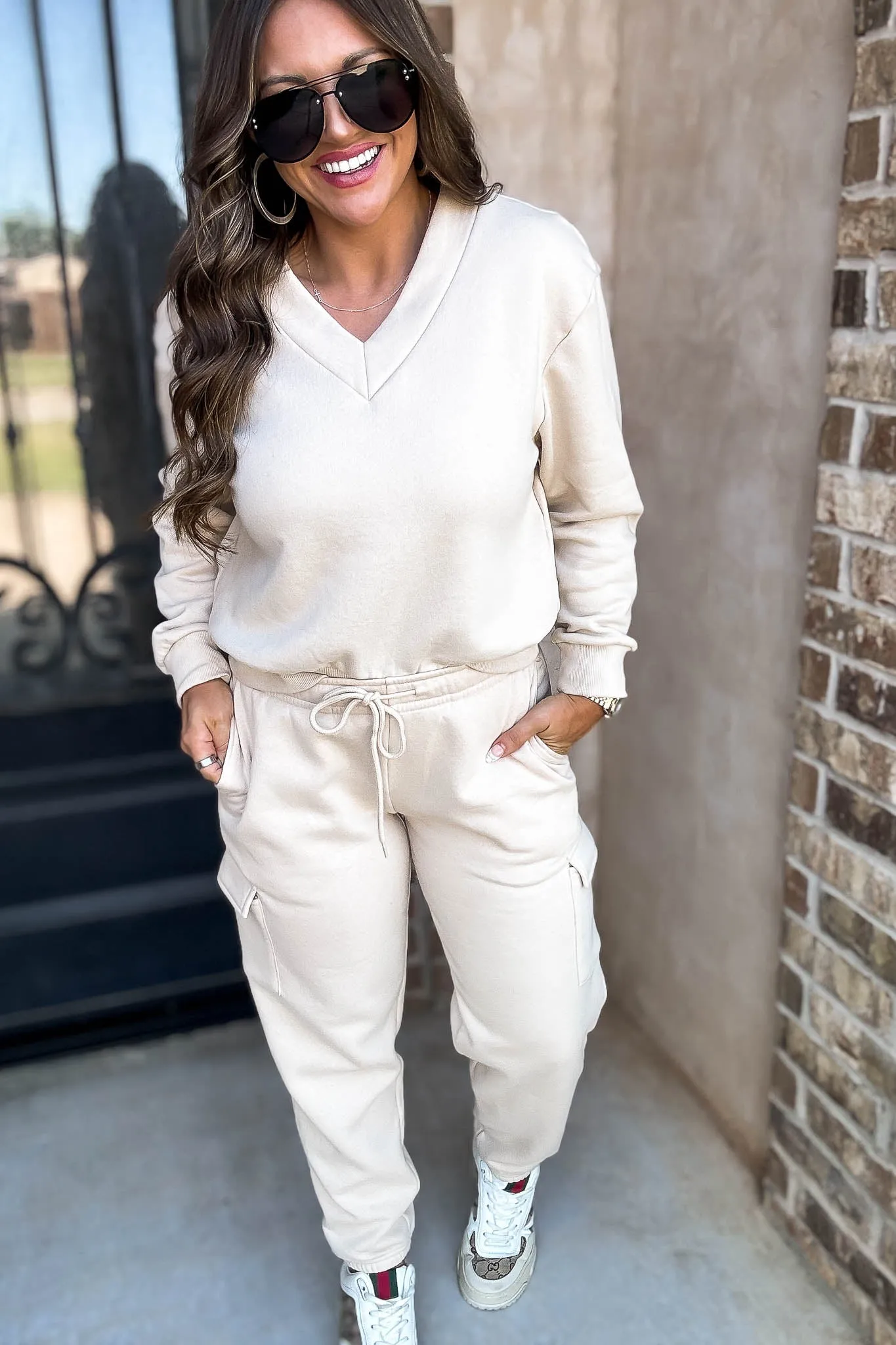 Level Up Beige Relaxed Fleece Cargo Jogger Sweatpants