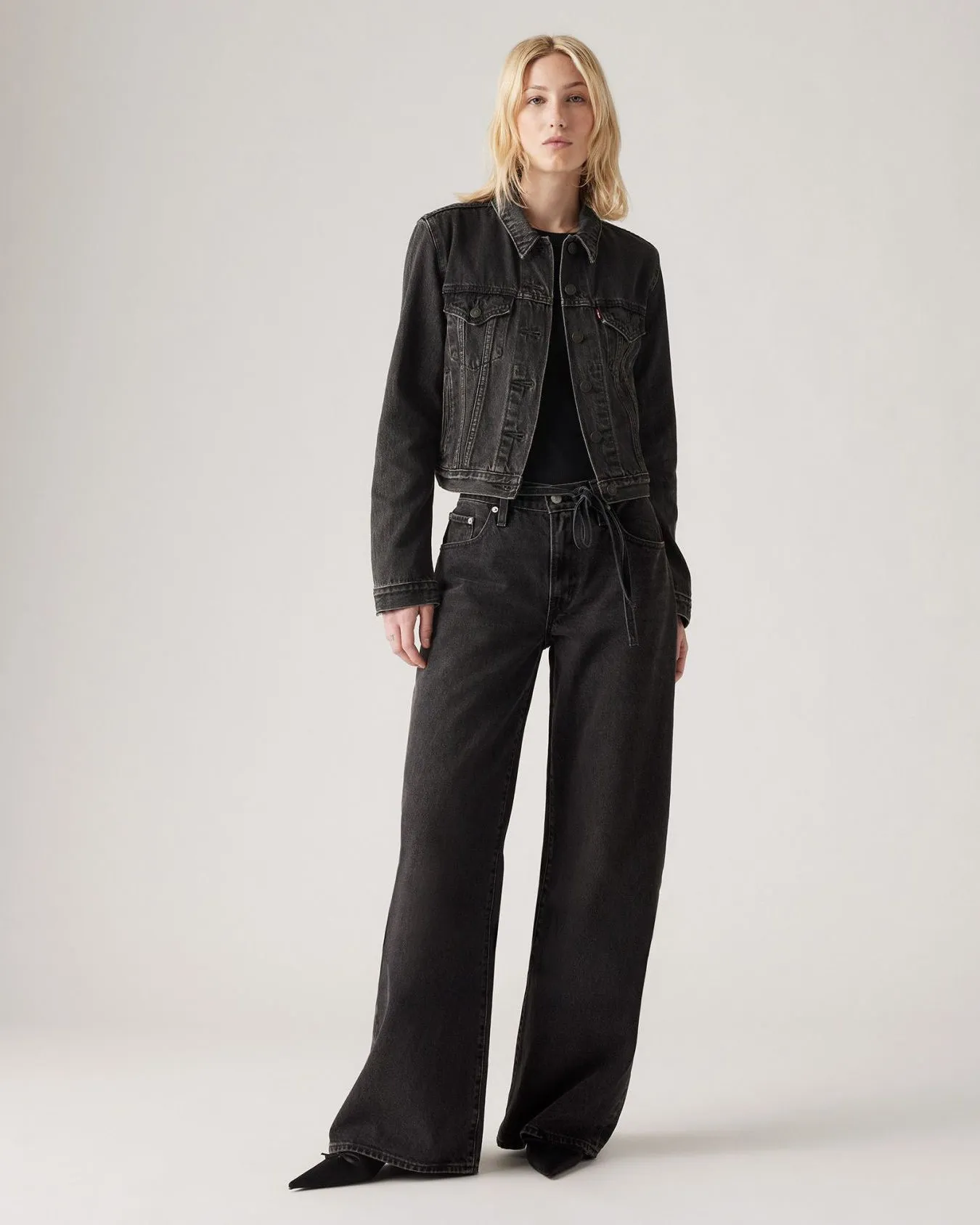 Levi's® Womens XL Straight Wide Leg Jeans - Influential Lady
