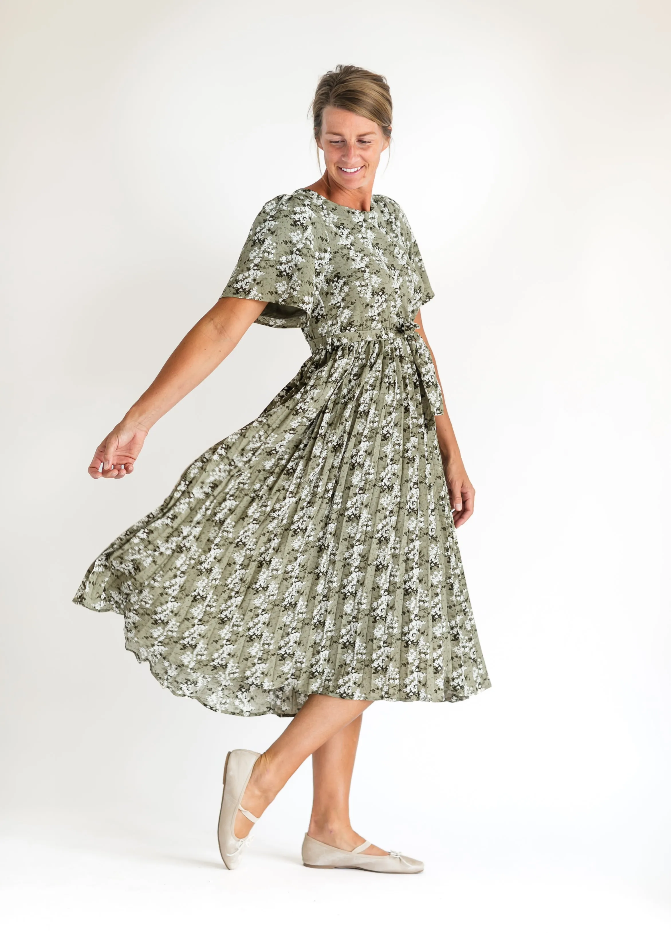 Louise Short Sleeve Pleated Midi Dress