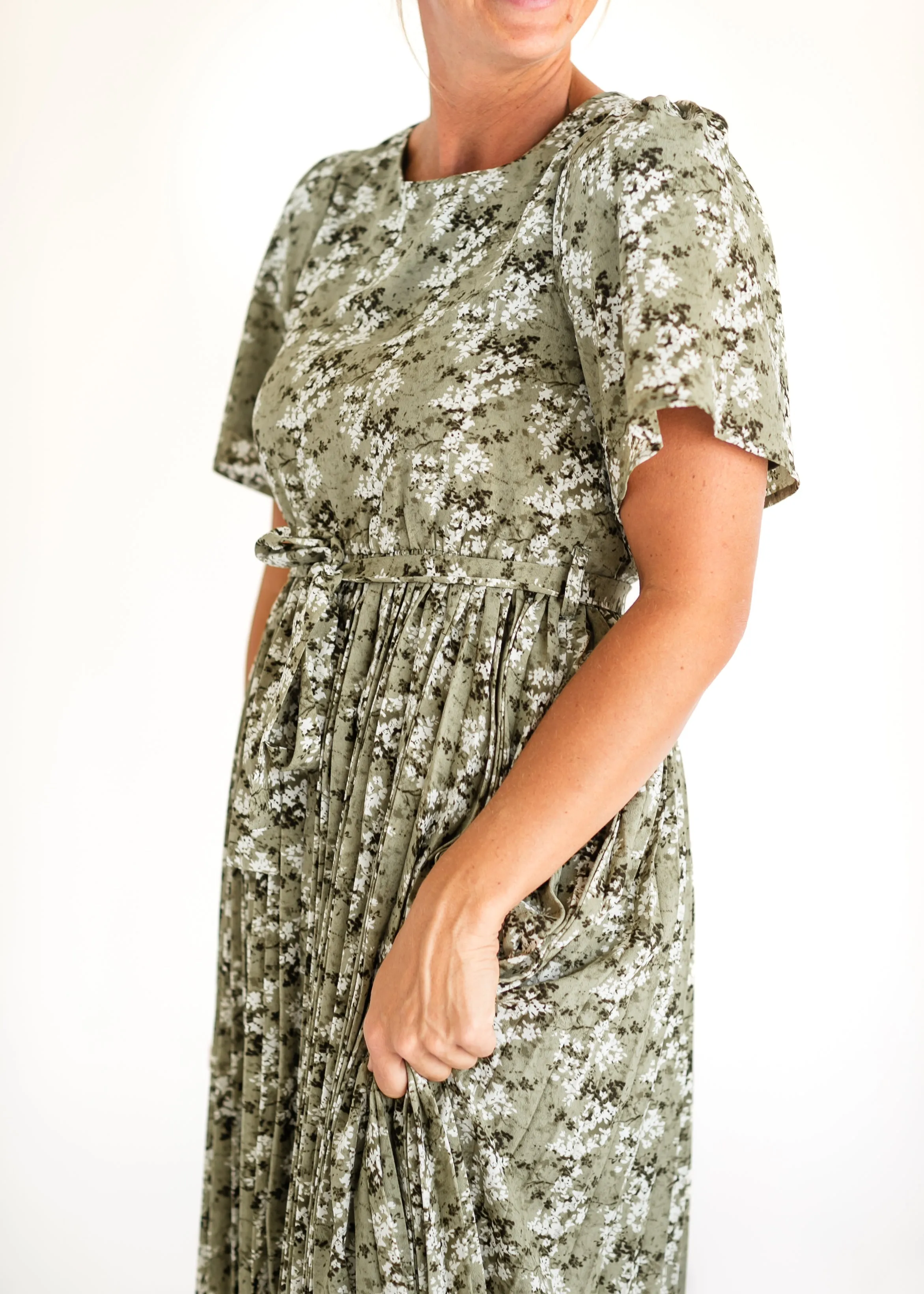 Louise Short Sleeve Pleated Midi Dress