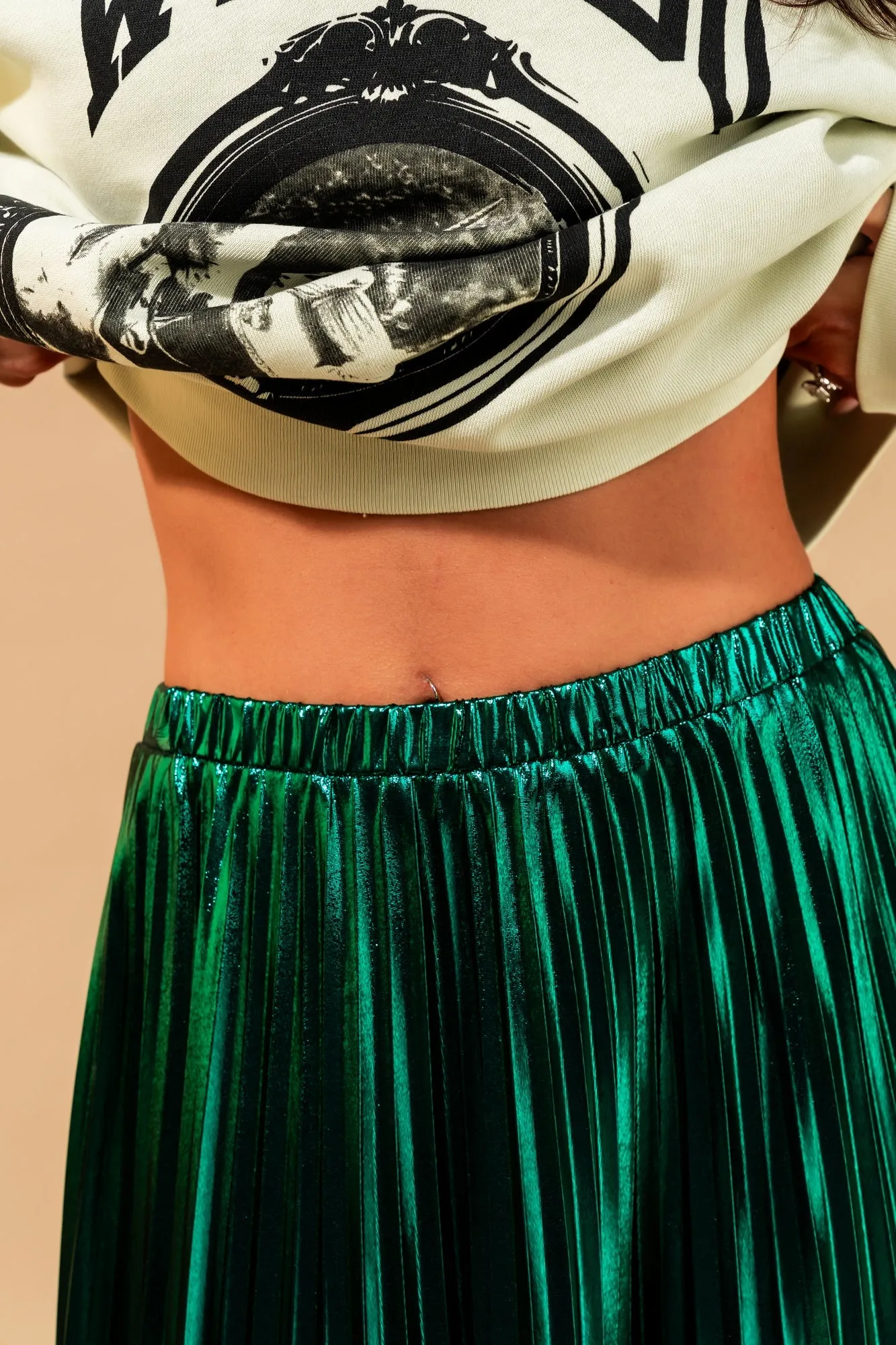 Metallic Pleated Midi Skirt in Emerald Green