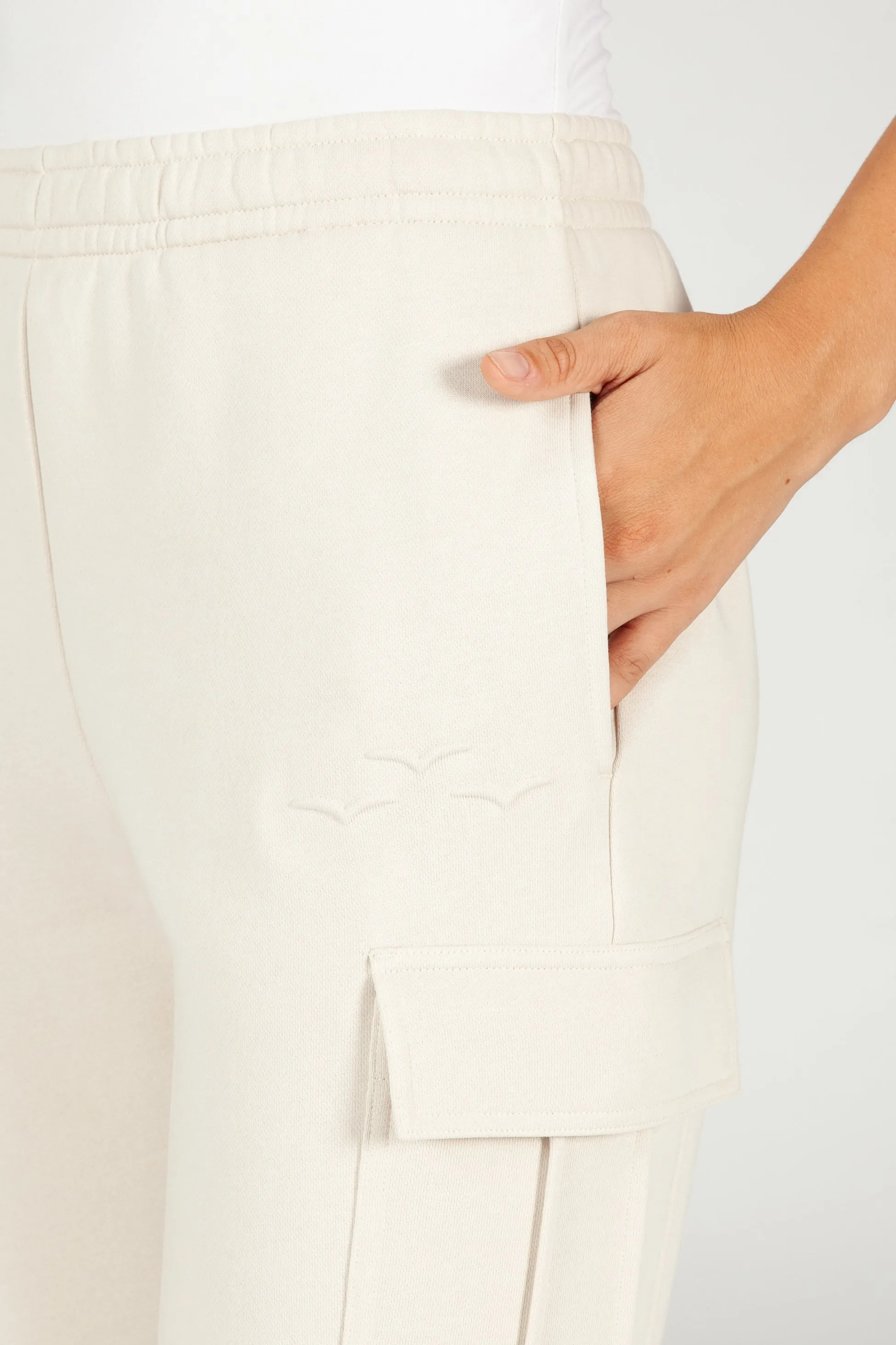 Nova Cargo Jogger and Jenni Overshirt Fleece set in Bone
