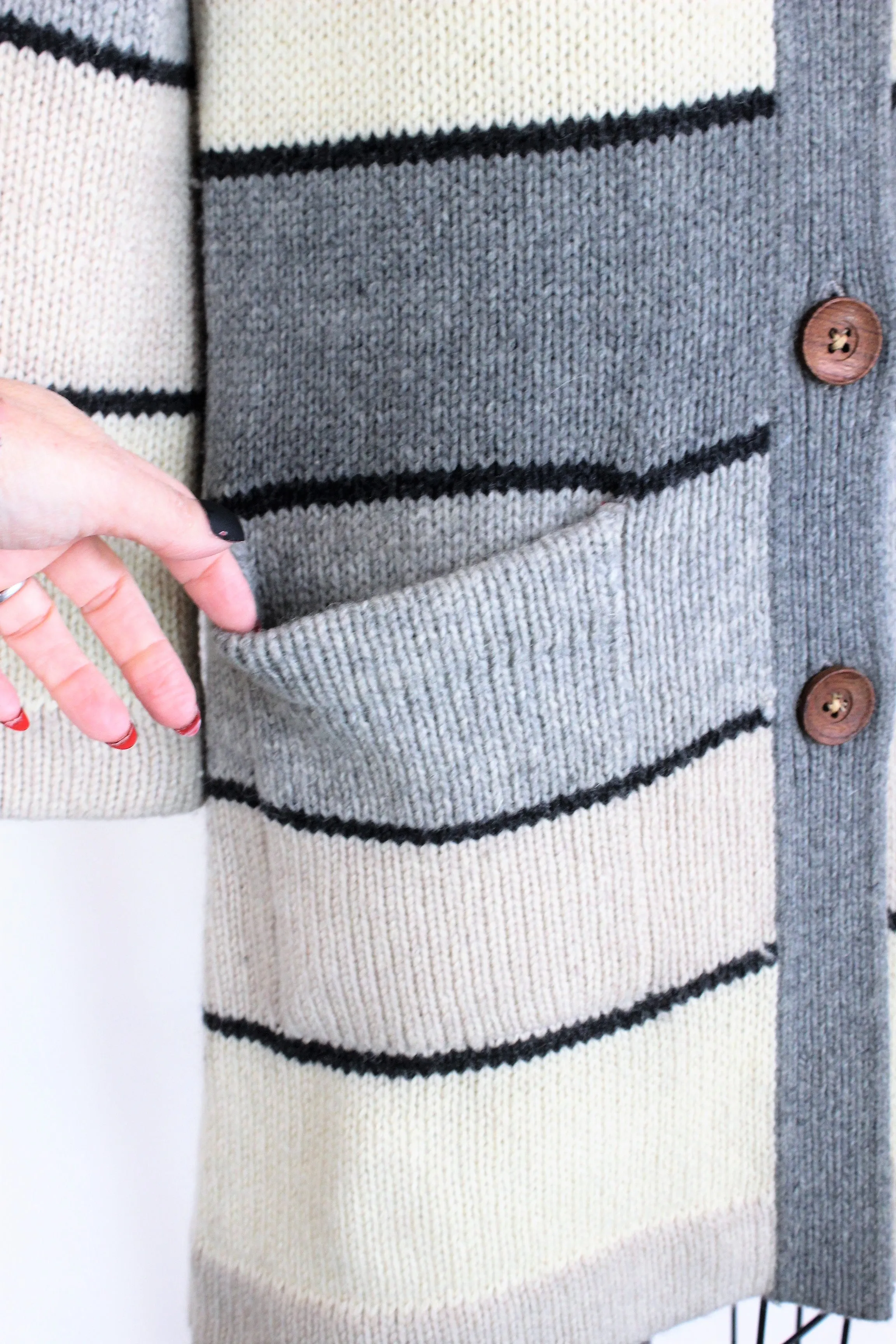 Vintage 1970s Hooded Gray And Ivory Long Wool Sweater